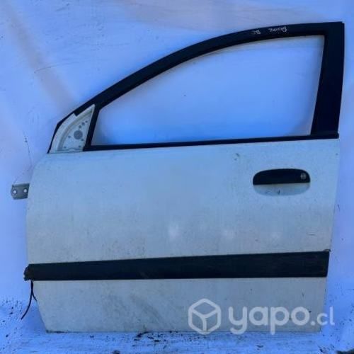 Puerta derecha izquierda Kia rio JB 2010