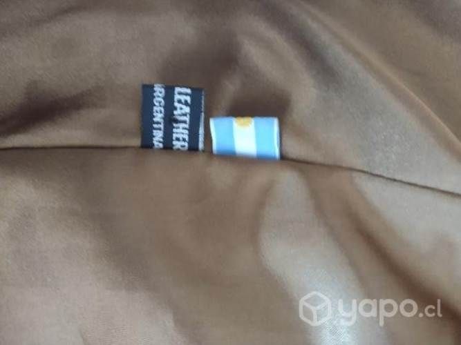 Abrigo de cuero, casi nueva