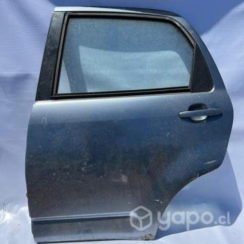 Puerta trasera izquierda Daihatsu Terios 2008