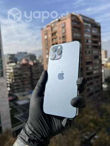 IPhone 12 Pro Pacific Blue, seminuevo sin caja