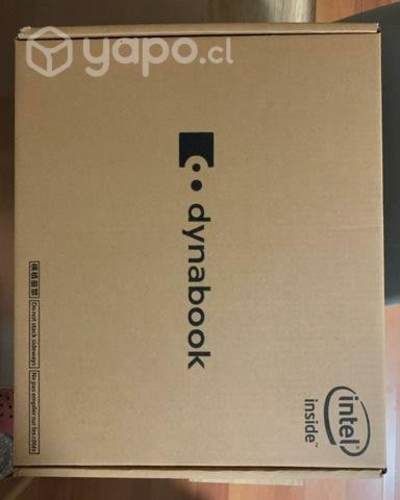 Notebook sin uso en caja