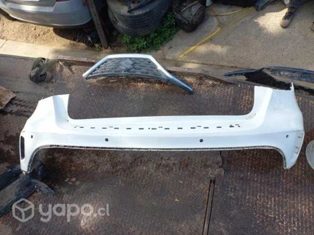 Parachoque trasero Mercedes Benz GLA