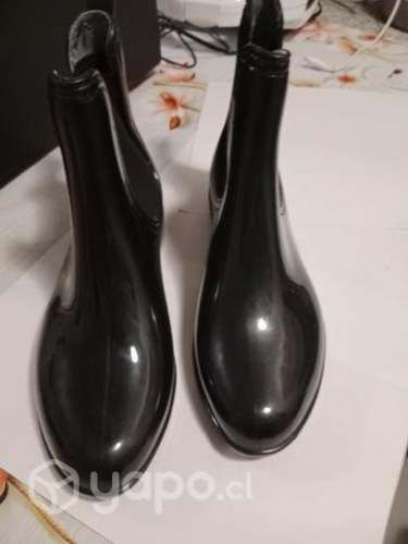 Botas de Mujer. 35