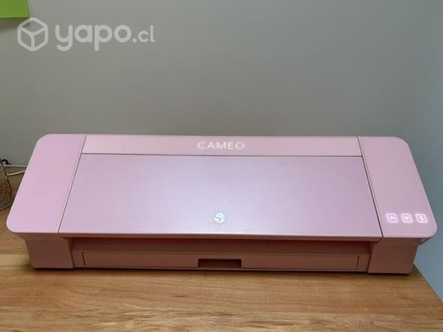 Silhouette cameo 4