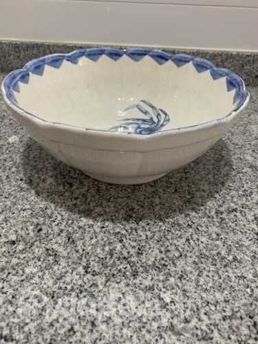 Fuentes para servir de cerámica. Hay 4 diferentes