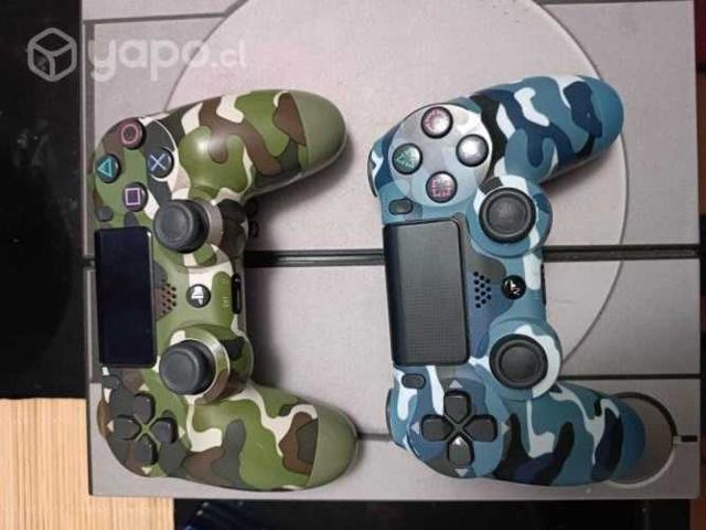 PS4 con dos mandos y bolso, 500Gb