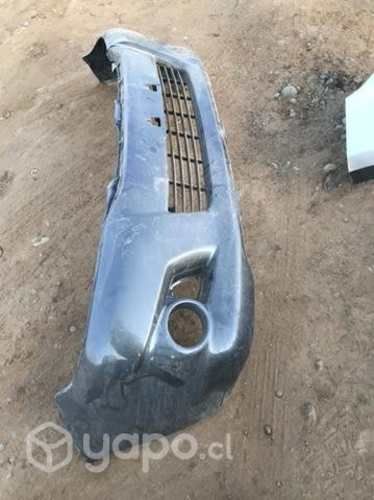 Parachoque Toyota hilux 2015