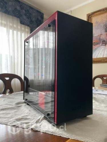 PC Gamer - i7-9700K + RTX 2070