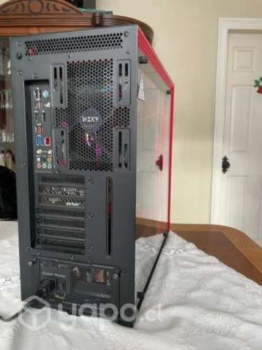 PC Gamer - i7-9700K + RTX 2070