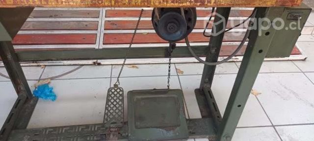 Máquina de coser overlock