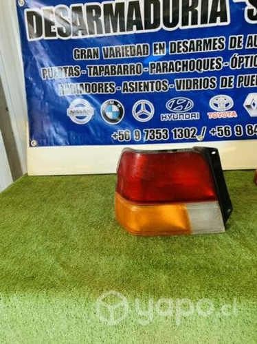 Foco trasero tercer izquierdo