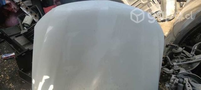 Capot Mitsubishi Montero SPORT impecable sin deta