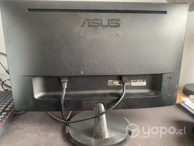 Computador y Monitor Gamer