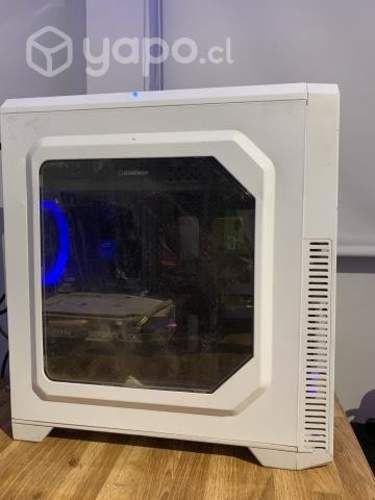 Computador y Monitor Gamer