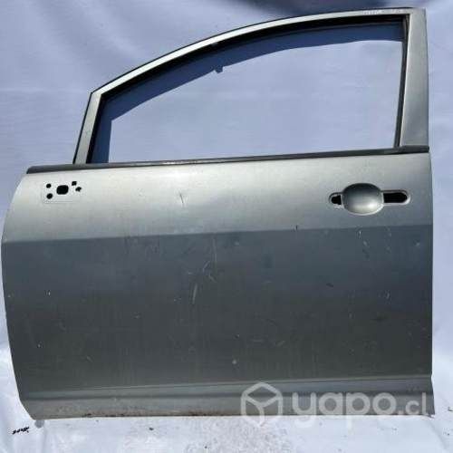 Puerta delantera izquierda Nissan Tiida 2010