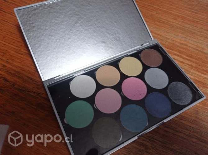 Maquillaje Profesional STAGE LINE