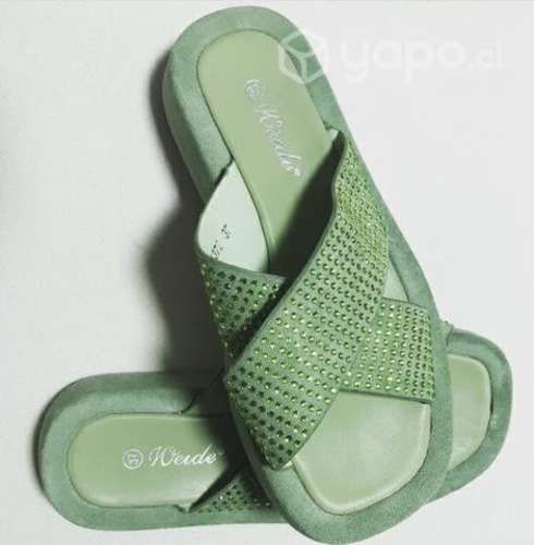 Sandalias con brillantes