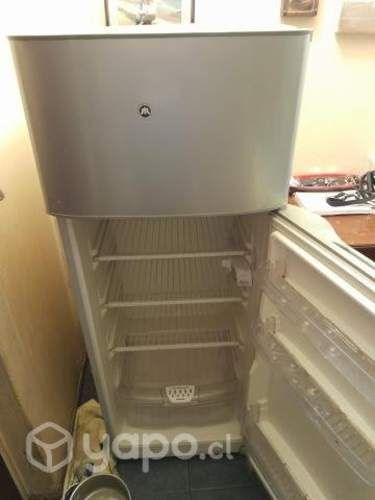 Resfrigerador mademsa