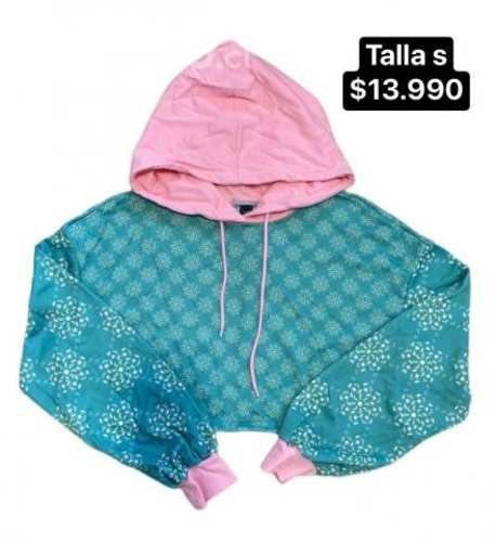 Poleron Crop con capucha