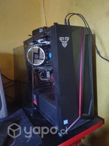 Computador Gamer perfecto estado, venta por apuro.