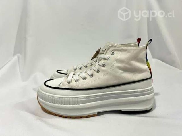 Zapatilla con Caña Tela Marca K&co N*40 Blanco