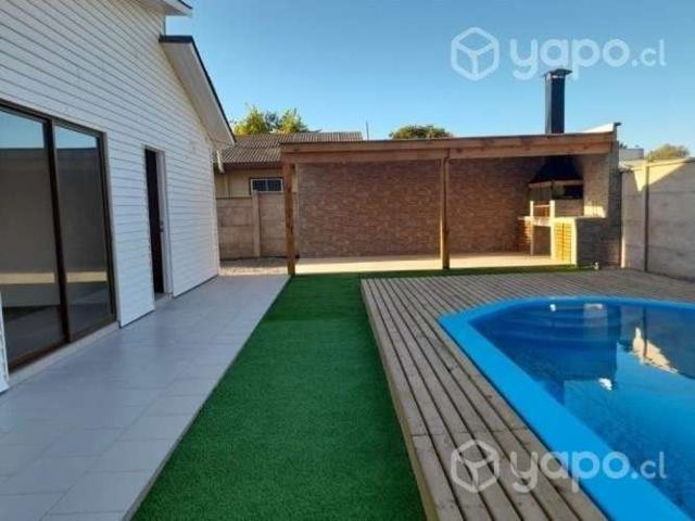 Casa nueva con piscina