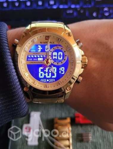 Reloj Militar Naviforce Dorado
