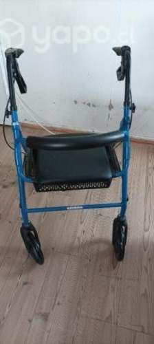 Andador tercera edad