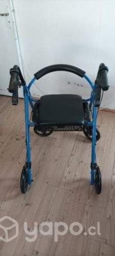 Andador tercera edad