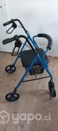 Andador tercera edad