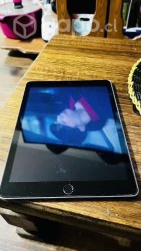 IPad A1822 5ta Generación 32 GB