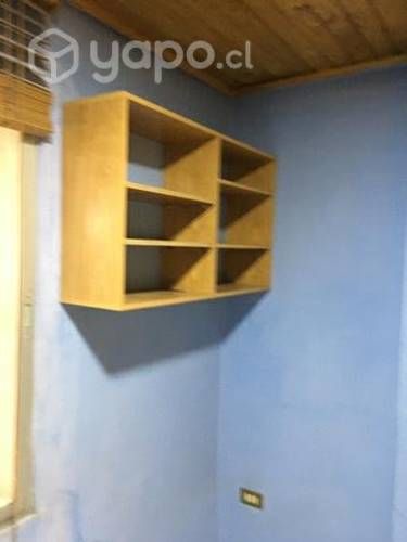 Dormitorio cercano Metro las rejas, frente PDI.exc