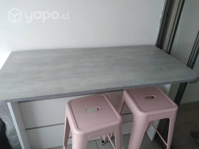 mueble BAR CON 2 SILLAS