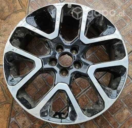 Llanta aro 19" Compass 2018 2020 detalle rayas