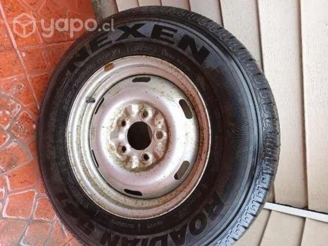 Rueda repuesto ssangyong 80% vida util