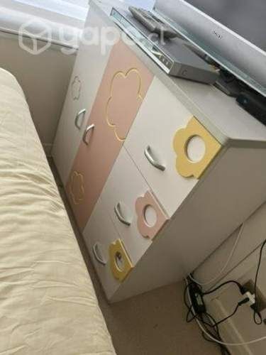 Cama+cómoda+velador para niña
