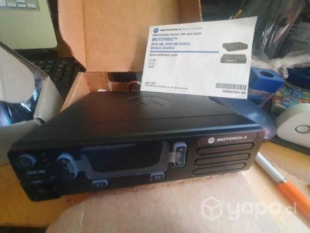 Radio base motorola dem 300 digital embalada