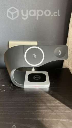 Cargador triple para productos Apple