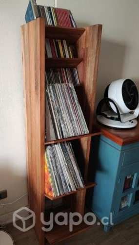 Mueble inclinado vinilos y cds
