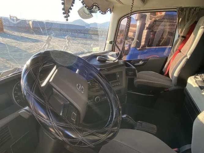 Tracto Camión Volvo 2020