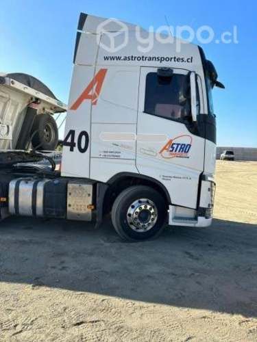Tracto Camión Volvo 2020