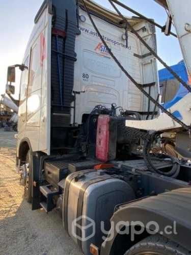Tracto Camión Volvo 2020
