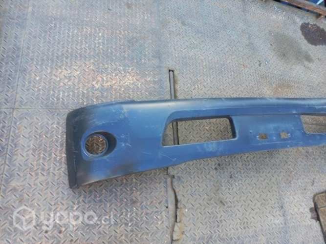 Parachoque delantero Camión HINO XZU ORIGINAL