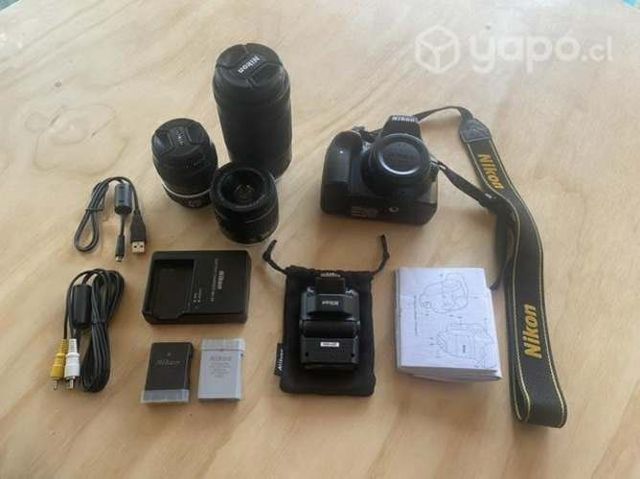 Cámara Nikon D3300 semi nueva