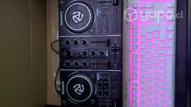 Controladora Numark party mix