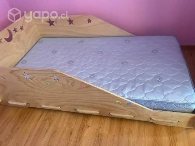 Cama Montessori de Pino Oregó