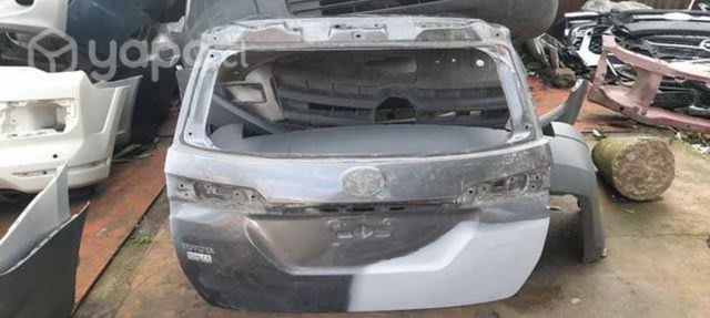 Portalon toyota fortuner 2022