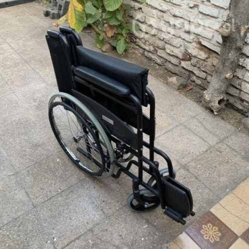 Silla de Ruedas- casi nueva