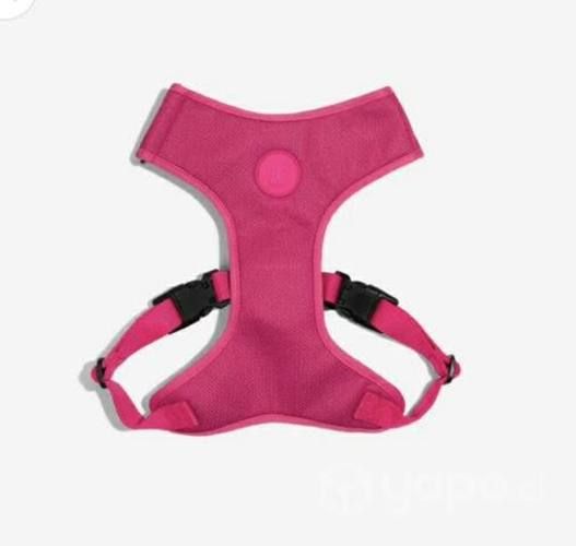 Pechera zee dog fucsia. Talla XS