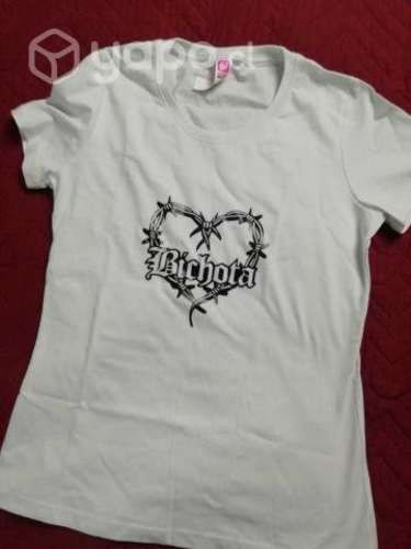 Polera Bichota y Bud Bunny